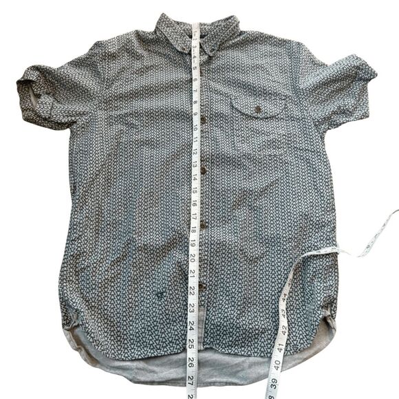 Vissla Boys Cotton Geometric Short Sleeve Collared Button Down Shirt Green Large - Picture 10 of 11